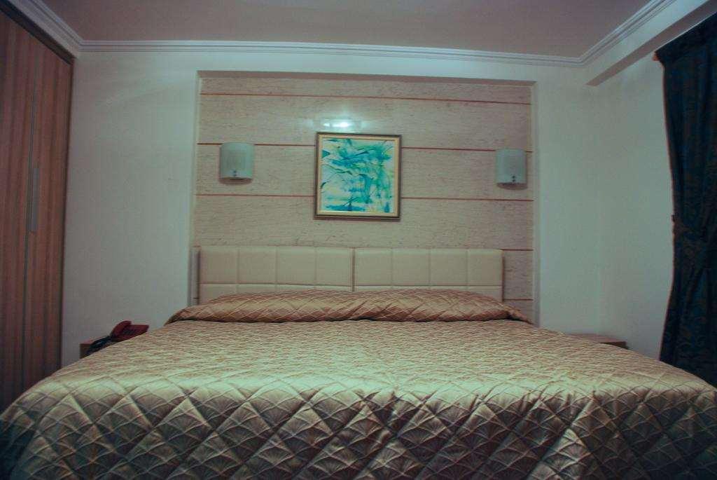 Hotel Comfort Tirana Pokoj fotografie