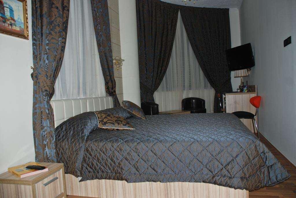 Hotel Comfort Tirana Pokoj fotografie